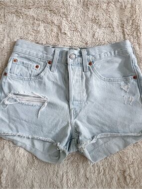 Levi’s 501 Denim Shorts Size 26 High Rise Distressed Light Wash Cutoff